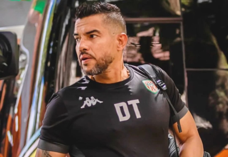 El exjugador y exdirector técnico del Deportivo Pereira, Alexis Márquez, denunció a través de un video en redes sociales que fue víctima de un intento de extorsión