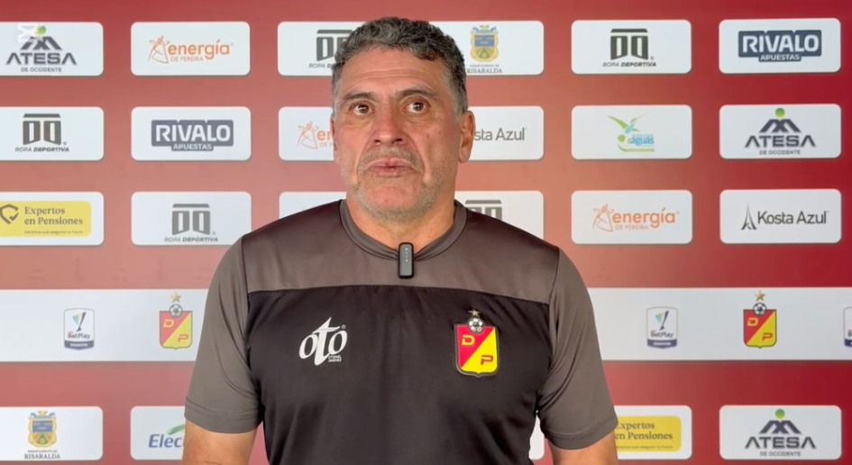Luis Fernando Suárez atraviesa su peor momento como técnico del Deportivo Pereira, la hinchada pidió su renuncia. El partido contra Tolima puede ser decisivo