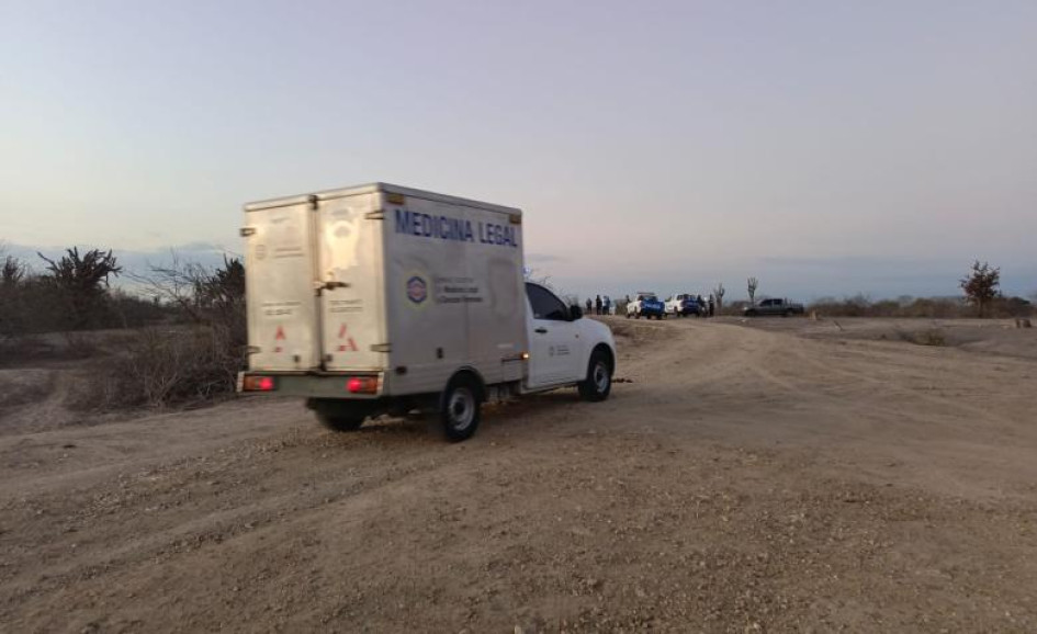 Sitio donde hallaron el cuerpo de la mujer asesinada en Ecuador.