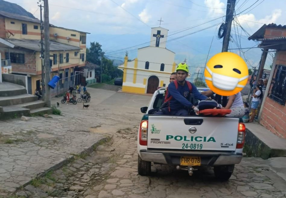 El adolescente no presentó lesiones de consideración, pero lo trasladaron al hospital para descartar otros problemas.