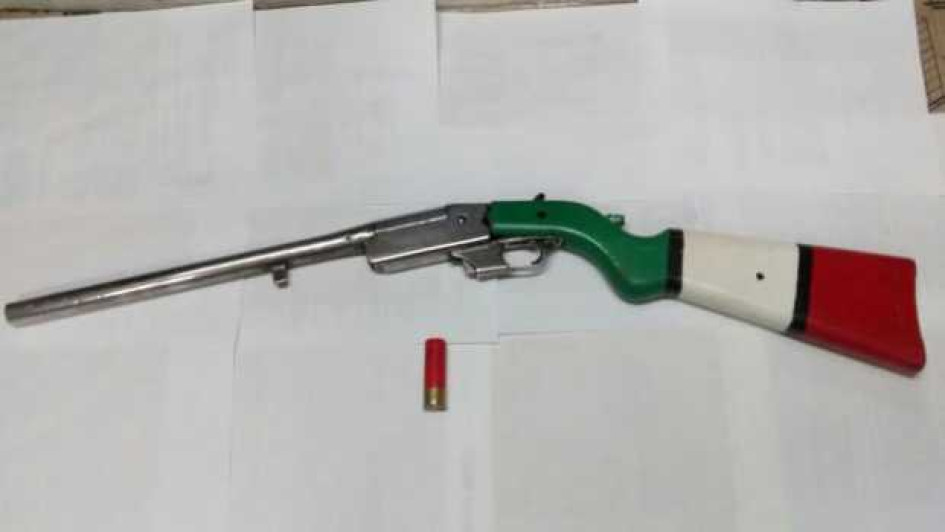 El ciudadano reconoció que el arma era suya, pero se presentaron fallas en su proceso y se debe reiniciar.