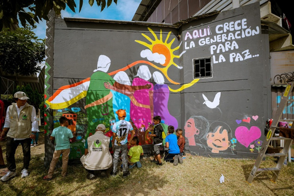 $190 mil millones son para el mejoramiento y dotación de espacios educativos.