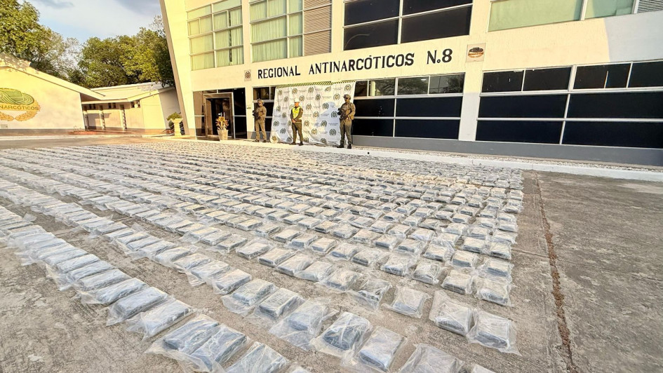 La Policía Nacional invita a toda la ciudadanía a denunciar cualquier actividad relacionada con el narcotráfico, llamando a través de la Línea Antidrogas 167.