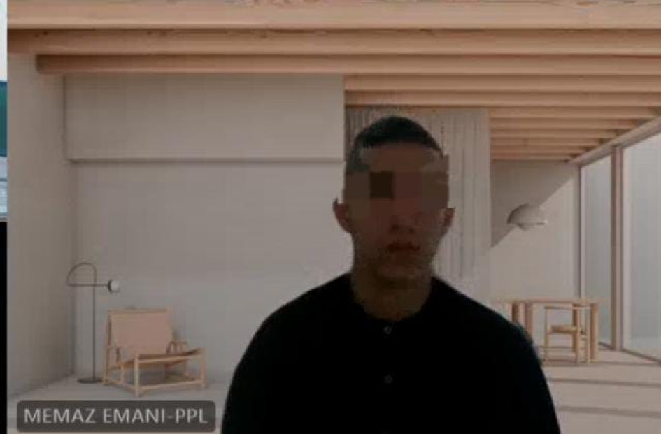 El hijo prometió no volver a darle problemas a la mamá.