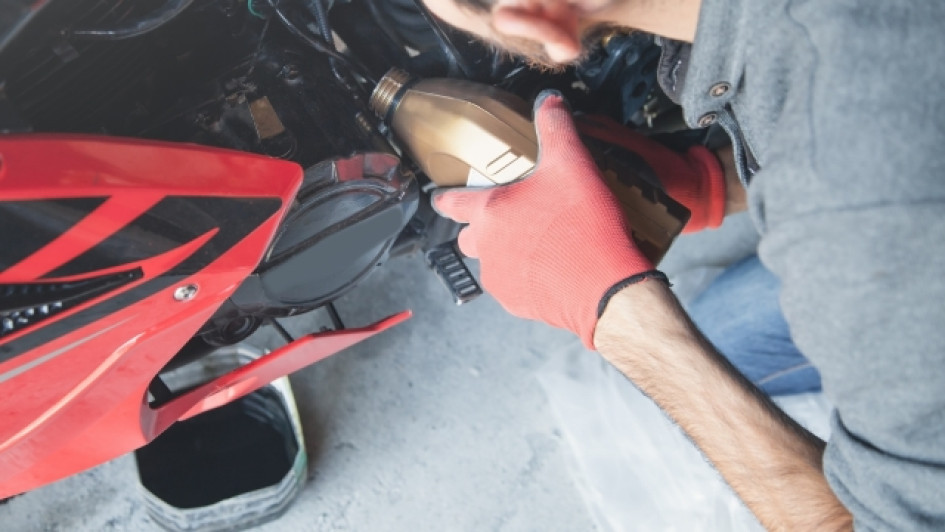 Aceite-Motul-cuánto-dura-cuánto-vale-y-cada-cuánto-hay-que-cambiarlo