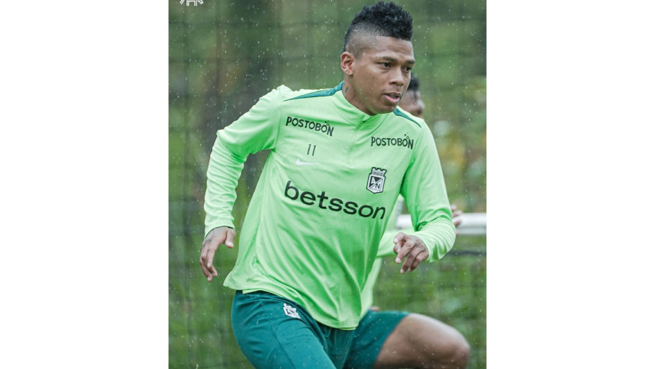 Billy Arce, exjugador ecuatoriano del Once Caldas, integrará el ataque del Atlético Nacional este jueves ante Bahía por la Copa Libertadores.
