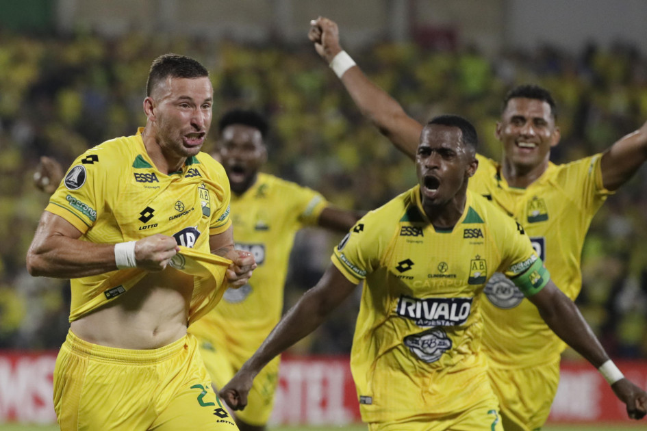 Atlético Bucaramanga, campeón de la Liga colombiana el año pasado, juega la Copa Libertadores por segunda vez en su historia. Lidera el Grupo E con dos empates y una victoria.