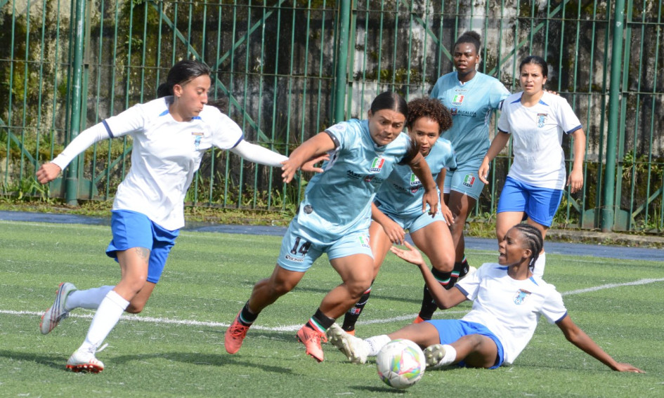 Fútbol femenino en auge: el Once Caldas lidera invicto la Copa La Patria