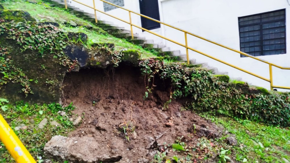Foto | Cortesía | LA PATRIA  Las escalas del medio son las que están desmoronándose.
