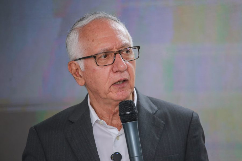 Guillermo Alfonso Jaramillo, ministro de Salud. 