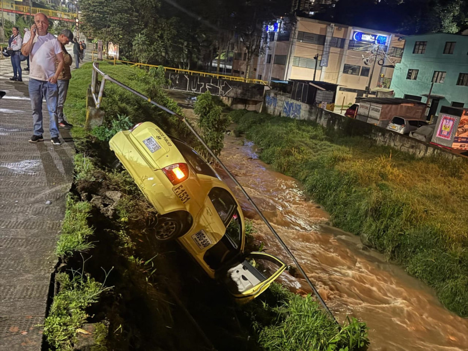 Foto | Defensa Civil | LA PATRIA El accidente fue en la Kevin Ángel.
