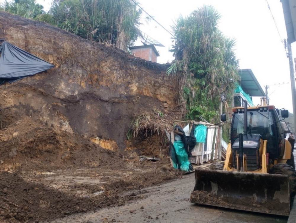 Foto | Rubén Darío López Londoño | LA PATRIA   Este es el talud que estaban interviniendo para la construcción de una casa de tres pisos en Pensilvania. 