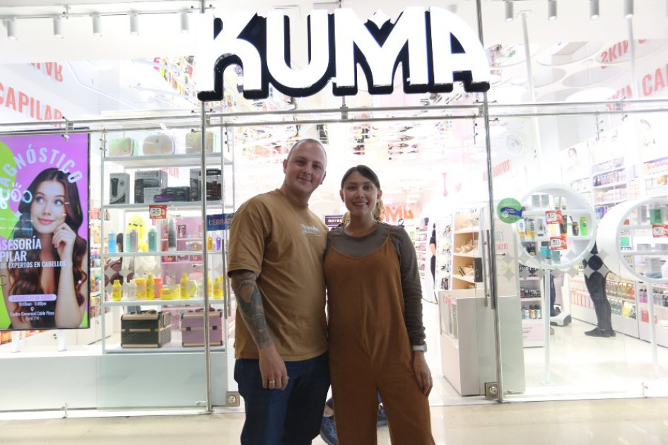 Santiago Martínez y Evelin Arredondo, creadores de Kuma.
