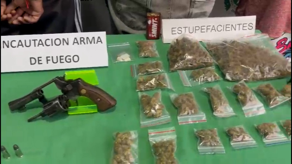 Parte de lo incautado en los allanamientos.