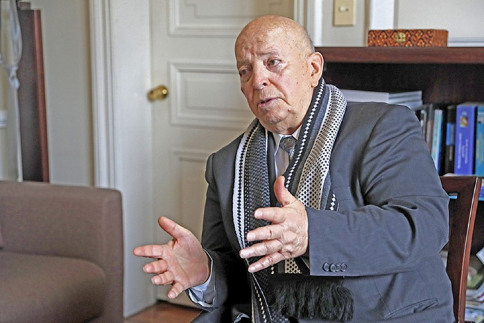 Otty Patiño, exmiembro del M-19, muestra como un avance el acuerdo logrado con los Comuneros del Sur, escisión del Eln. 