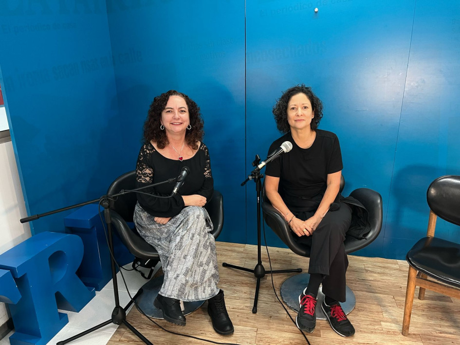 Las escritoras colombianas Adriana Villegas y Pilar Quintana