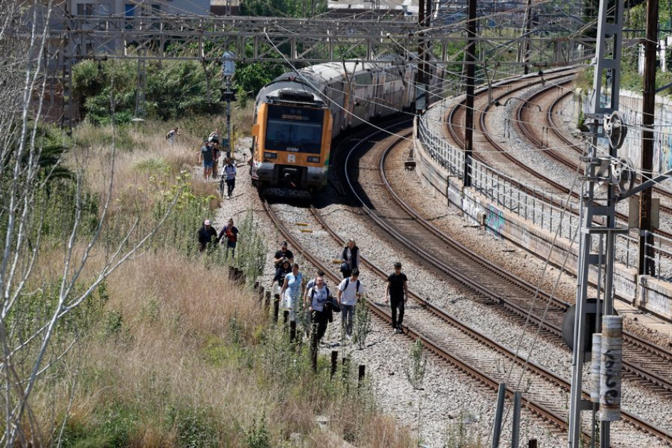 El corte de suministro eléctrico que afecta este lunes a España ha dejado sin servicio el metro
