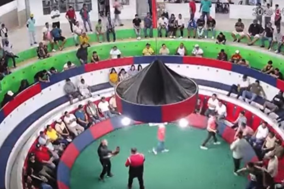 Gallera donde ocurrió el ataque armado en la comunidad La Valencia, de Ecuador.