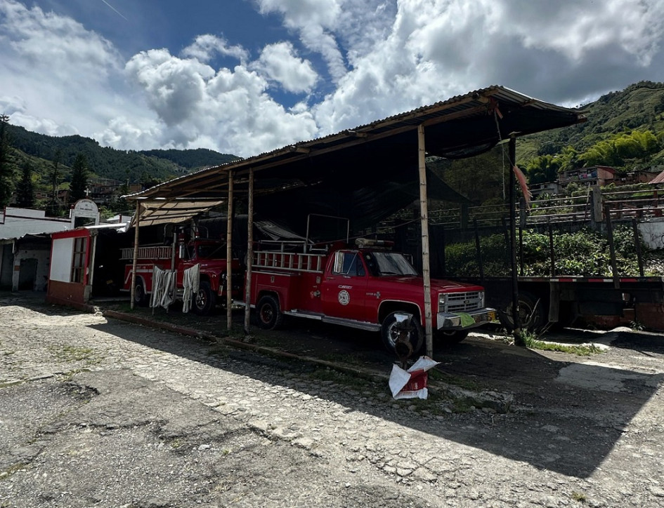 La estación acusaba ruina, por lo que decidieron tumbar una parte y evitar una tragedia.