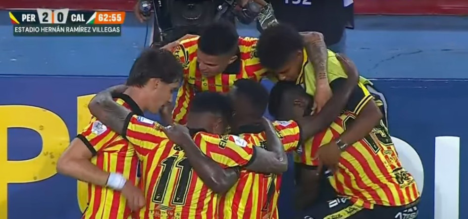 Samy Merheg y Carlos Darwin Quintero celebraron de manera especial sus goles. 