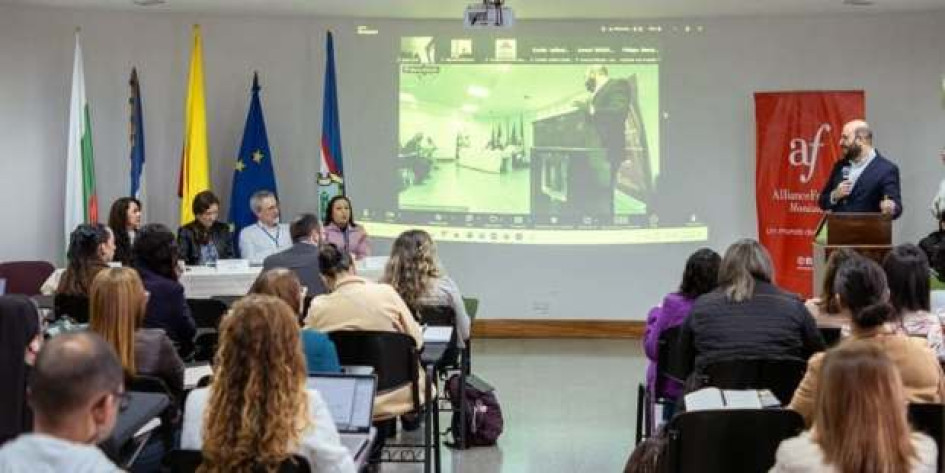 Foto I Cortesía UCM I LA PATRIA  La Universidad Católica de Manizales (UCM) fue sede del evento Cooperación Universitaria y Científica Francia–Manizales, un encuentro que reunió a representantes de la Embajada de Francia en Colombia, la Alianza Francesa y otras instituciones.
