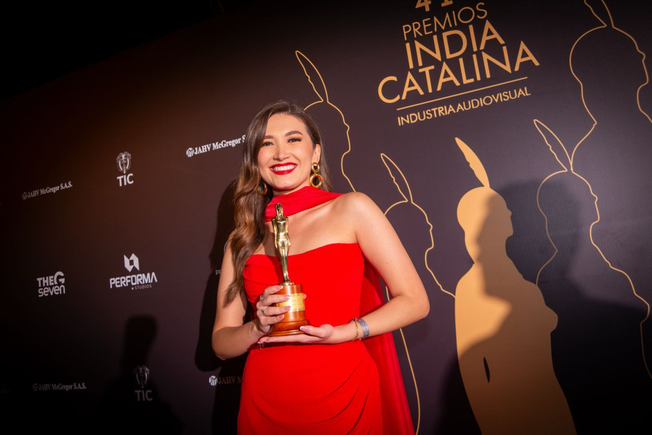 La periodista manizaleña Juliana Villanueva, presentadora de RTVC Noticias.