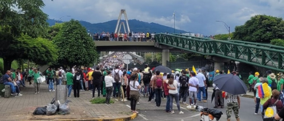 En Pereira y Dosquebradas salieron el 1 de mayo a apoyar las reformas de Gustavo Petro y a respaldar la consulta popular 