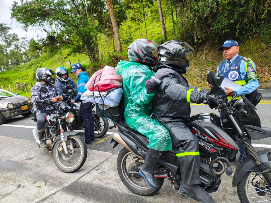 Los controles que realizan los agentes de tránsito en la ciudad. 