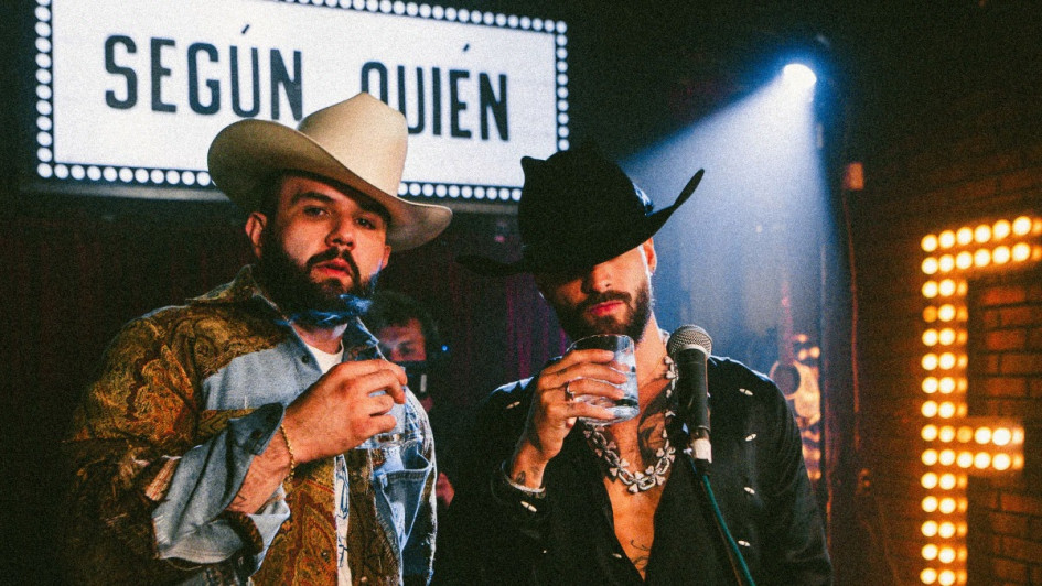 Carín León y Maluma.