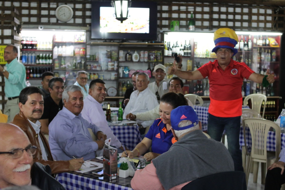 Los mundiales en El Rancho Restaurante y Charcutería eran místicos. Con la tradicional polla que allí se realizaba, se le agregaba una emoción especial a cada partido. El fútbol, los amigos y el buen ambiente reinaban en el lugar. En la foto, durante la Copa del Mundo de Rusia 2018.