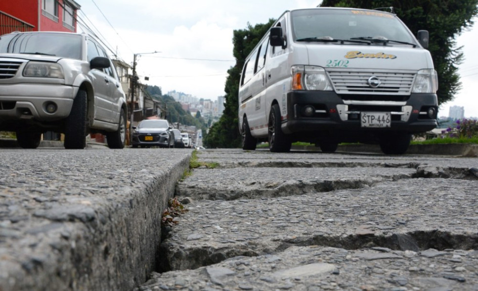 Este hueco está ubicado en la calle 67, parte alta del barrio La Sultana.