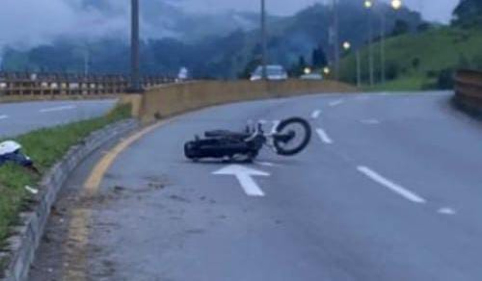 El motociclista está delicado