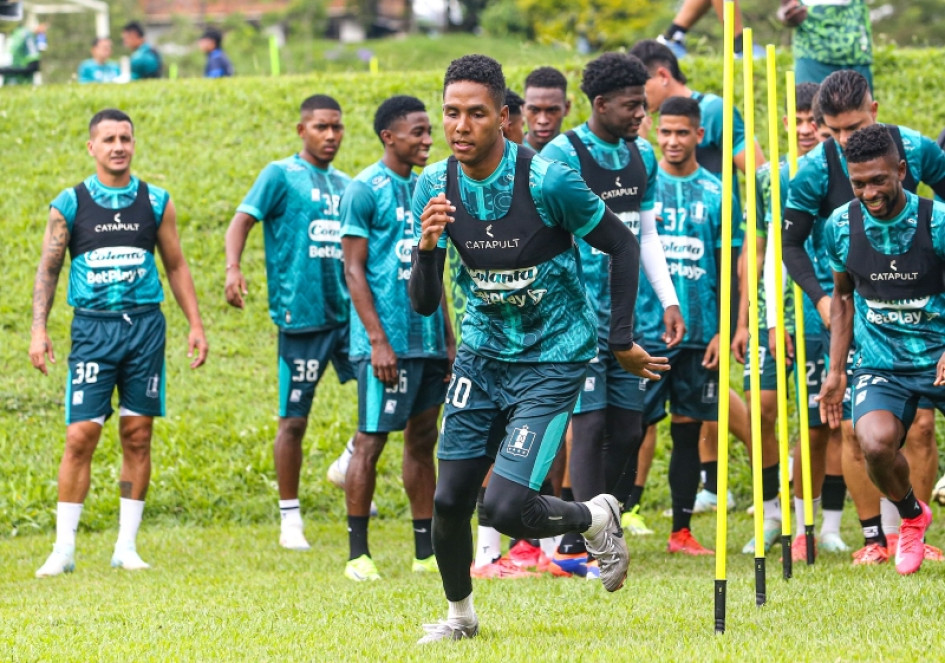 Alejandro García (centro), manizaleño, es el volante conductor hoy del Once Caldas, tanto en la Liga como en la Copa Sudamericana. Este miércoles recibe a Unión Española, de Chile.