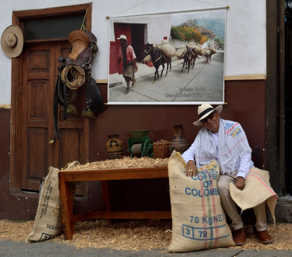 Salamina está preparada para recibir la mulada proveniente de Abejorral (Antioquia), con la que se celebran sus 200 años de fundación como municipio y se hace homenaje a Vicente Fermín López.