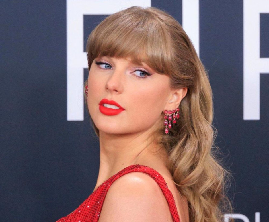 Foto | Tomada de X | LA PATRIA   Taylor Swift es mundialmente conocida por su música y por las pistas que le gusta dejar en todas partes para anunciar sus próximos proyectos musicales. 