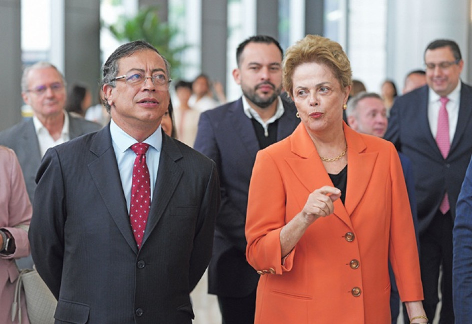 Foto | EFE | LA PATRIA Gustavo Petro cerró ayer su visita a China presentando la solicitud formal para ingresar al Nuevo Banco de Desarrollo de los BRICS.