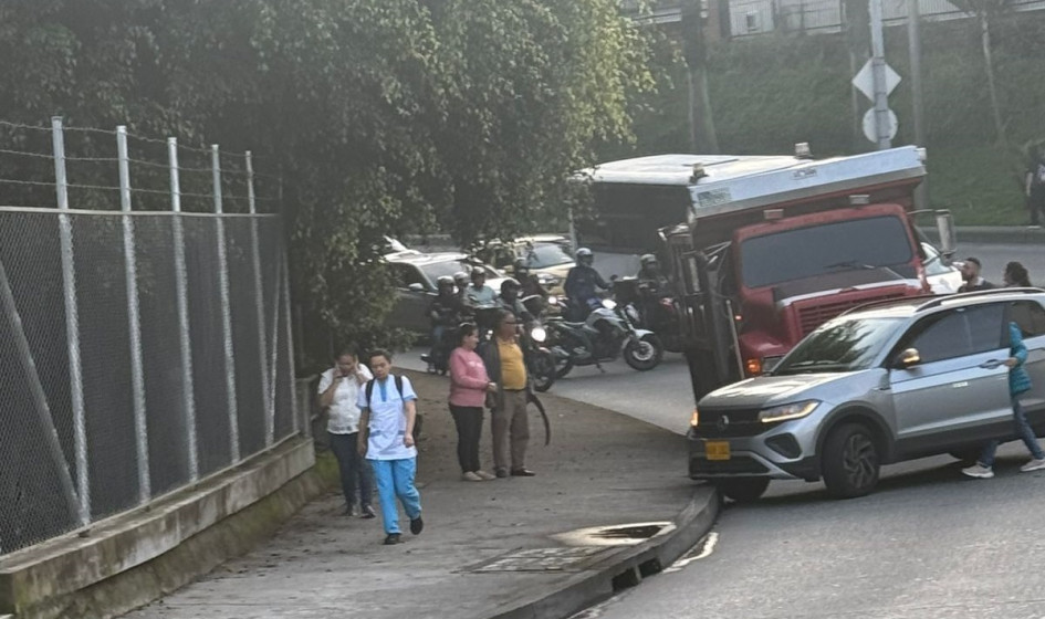 El accidente ocurrió cerca de las 6:00 de la tarde de este jueves en San Marcel.