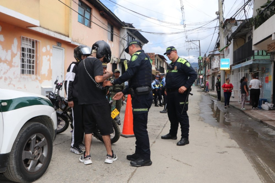 La policía logró la captura de alias El viejo en Camilo Torres, Dosquebradas, dinamizador de tráfico de estupefacientes. 
