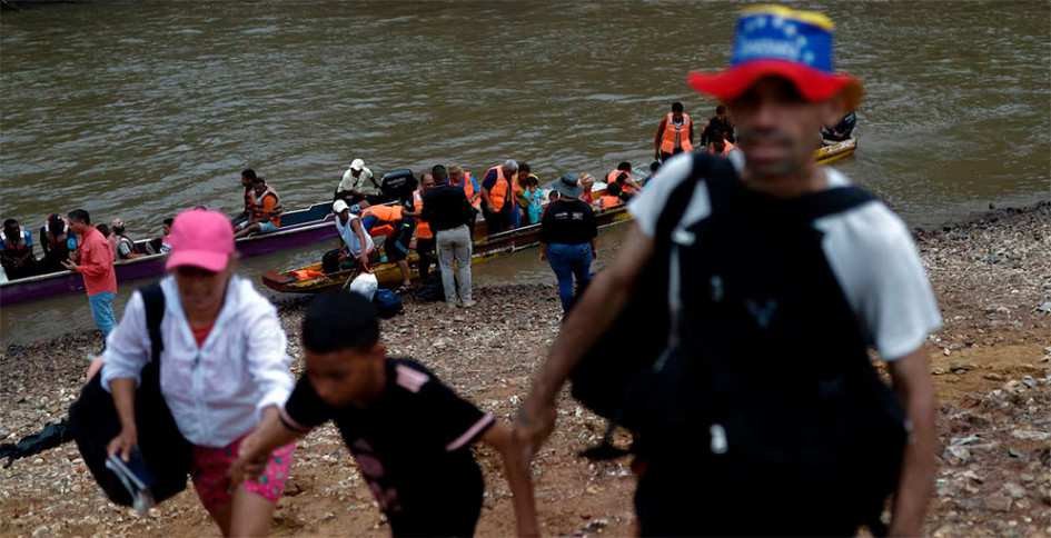 Capurganá en el Caribe y Juradó y Bahía Solano en el Pacífico son los principales destinos de los "migrantes a la inversa" en Colombia.