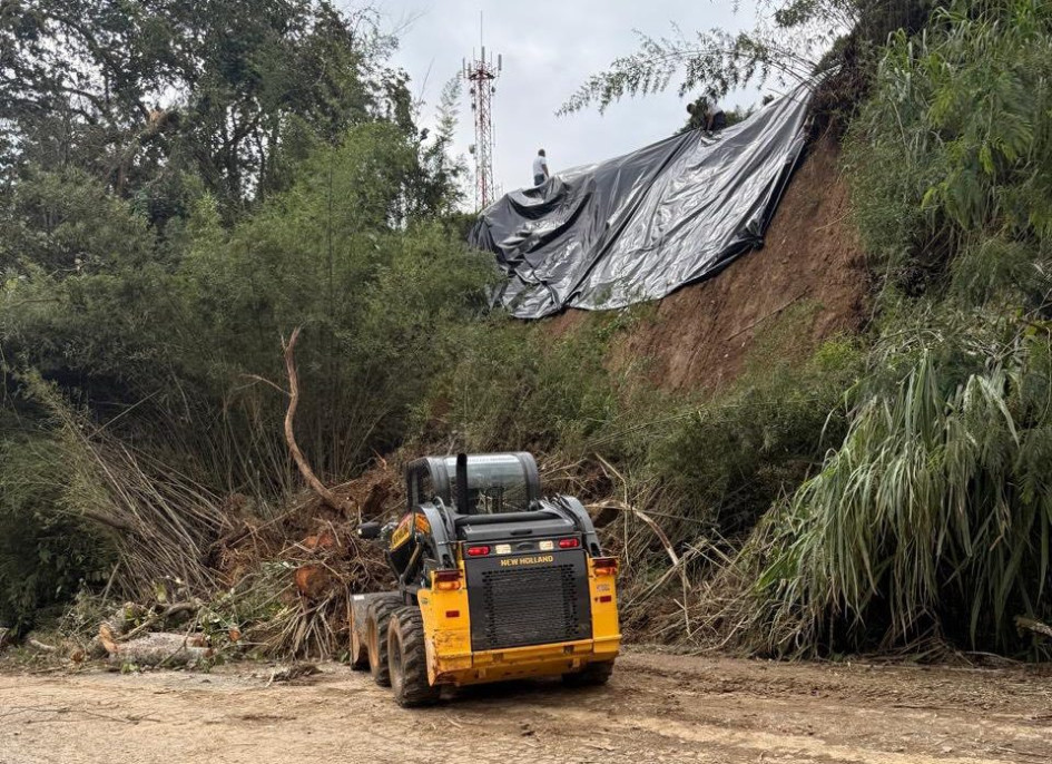 Las intensas lluvias han afectado vías en el Quindío.