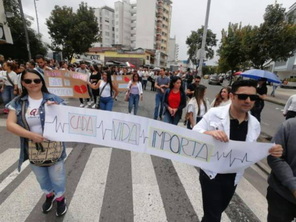 Tres días de paro protagonizarán docentes de colegios públicos de Caldas. Exigen mejorar atención en salud. Como el año pasado, los maestros anuncian toma de la Fiduprevisora en Bogotá, está prevista para el 10 de junio.