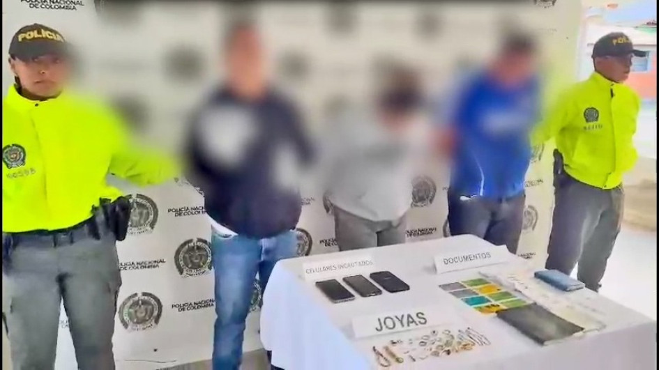 Los delincuentes habrían cometido hurtos con uso de escopolamina a unas 11 personas.