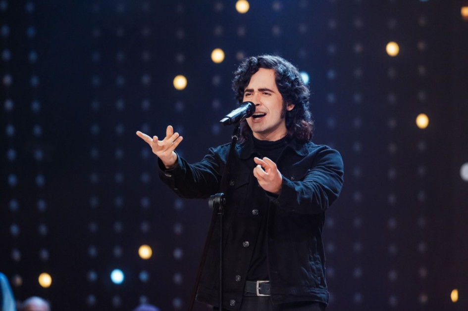 Juan Pablo Salazar interpreta a Joan Manuel Serrat en Yo me llamo. El joven de Pereira revive lo mejor del repertorio del artista catalán