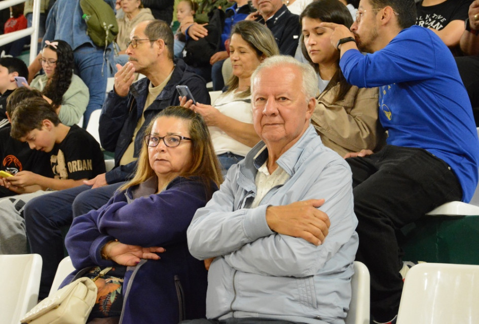 Óscar Perea Botero, dirigente del baloncesto en Caldas, que disfruta con el regreso de la Liga Profesional a la ciudad. Asistió al debut de MZL Manizales Sabios en el Coliseo Mayor.
