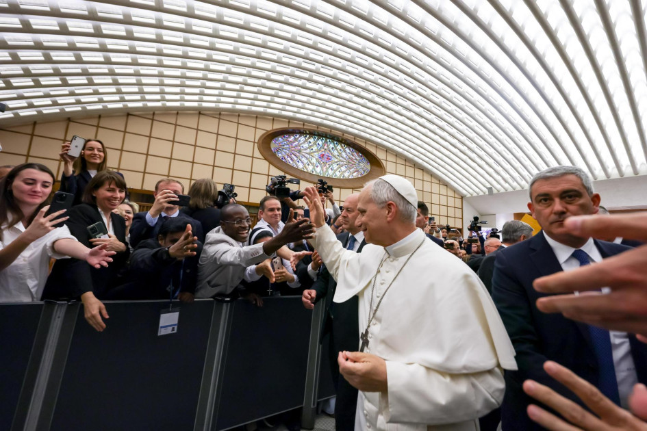 Papa León XIV reunido este lunes con los periodistas.