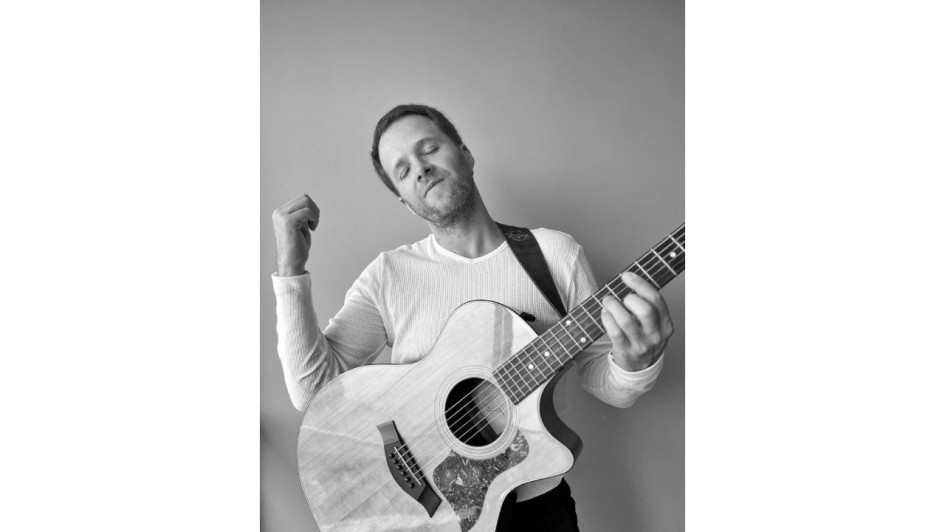 El cantante manizaleño Sebastián Yepes