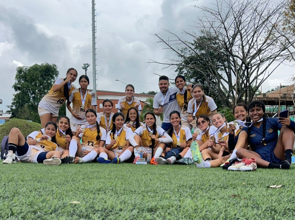 El equipo femenino de fútbol de la Universidad de Caldas ganó el Zonal Universitario y ahora jugará la Final Nacional en Bucaramanga.