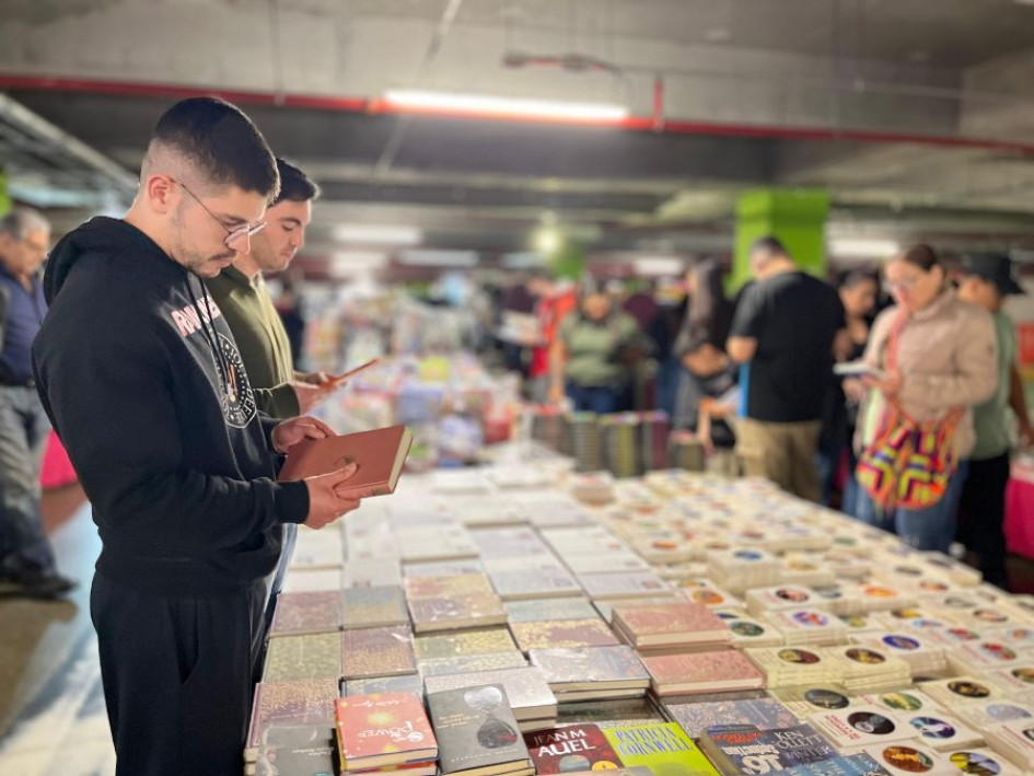 El Gran Outlet de Libros se realiza en Mallplaza Manizales, zona de eventos del parqueadero (nivel 0).