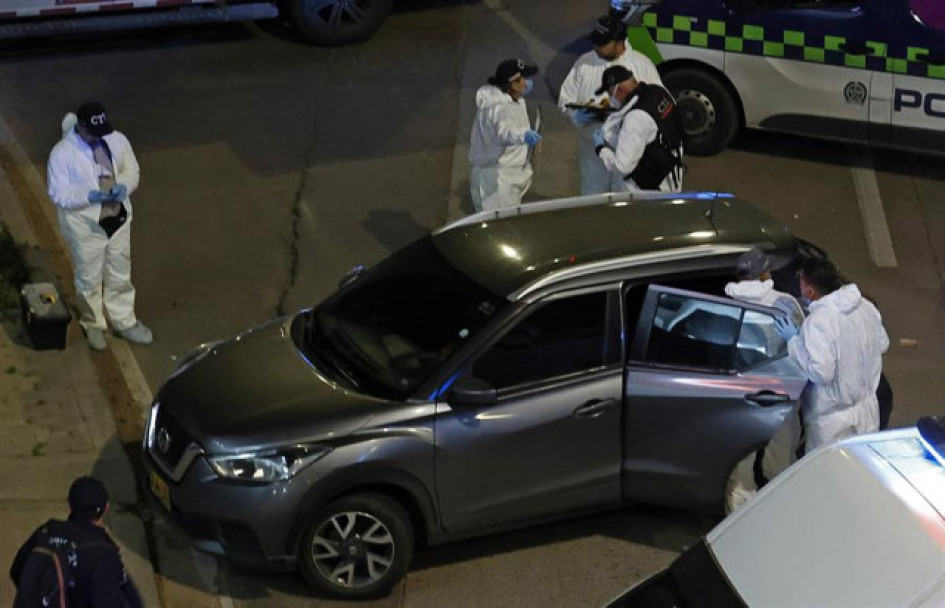 Vehículo en el que se movilizada Élmer Fernández Velasco, cuando fue asesinado.