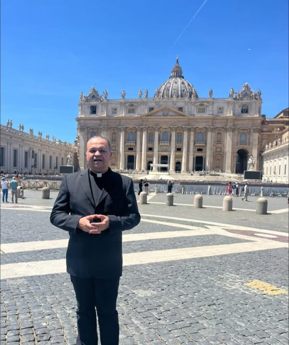 El rector/párroco de Manzanares (Caldas), presbítero Martín Ortega, asistió a la Eucaristía Jubilar que celebró el papa León XIV.